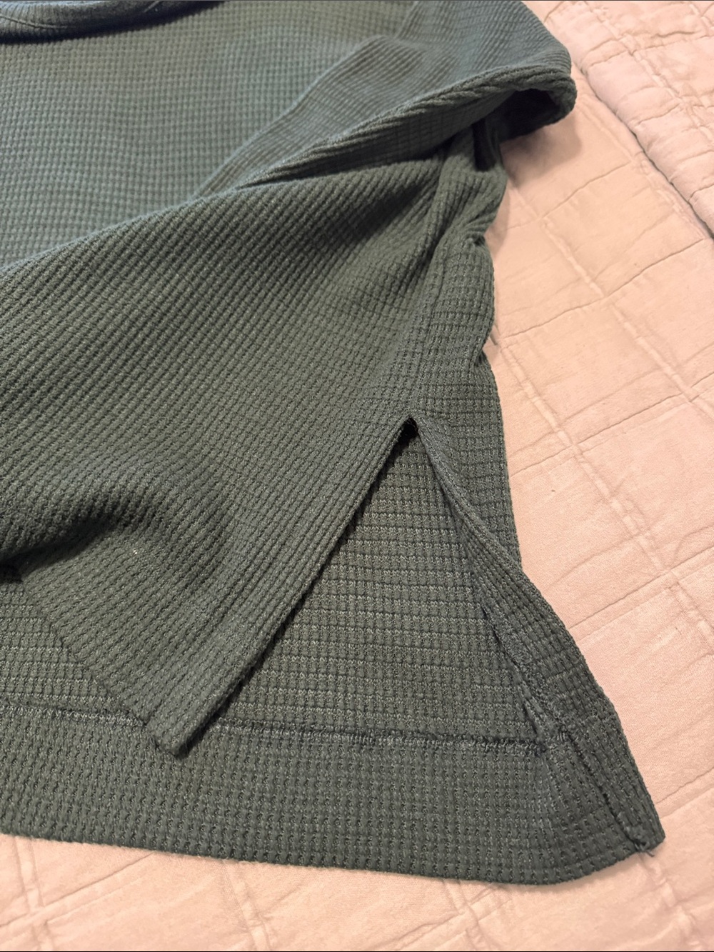 American Eagle Outfitters Men's Forest Green Waffle Crewneck Sweater - Picture 4 of 4